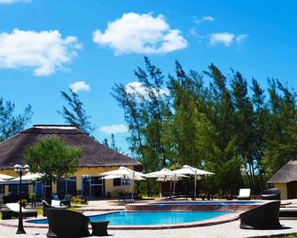 Zalala Beach Lodge - Quelimane - Piscina