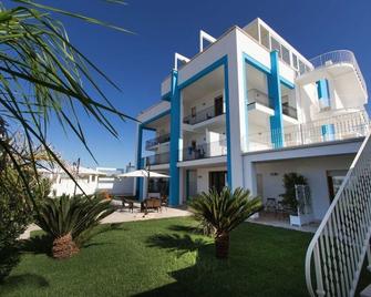 Gigli Hotel Salento - Marina di Pescoluse - Edificio