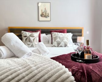 Maya Hotel - Luton