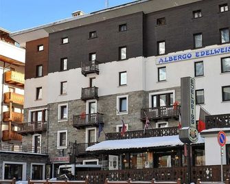 Hotel Edelweiss 3 Stelle Superior - Breuil-Cervinia - Bâtiment
