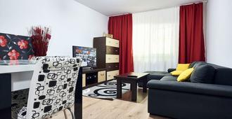 Family Apartment - Braşov - Sala de estar