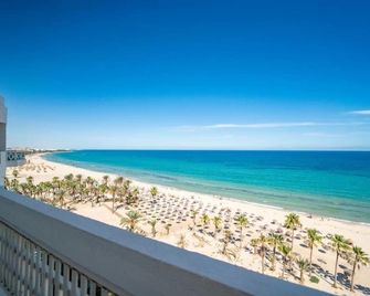 Riadh Palms- Resort & Spa - Сус - Пляж