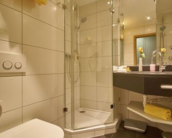 Thermenhotel Apollo - Bad Fuessing - Bathroom