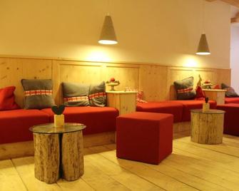 Naturhotel Family Alm Tirol - Biberwier - Area lounge