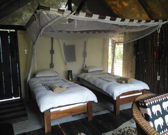 Caprivi Houseboat Safari Lodge - Katima Mulilo - Bedroom