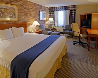 Holiday Inn Express Toronto East - Scarborough By IHG - Toronto - Bedroom