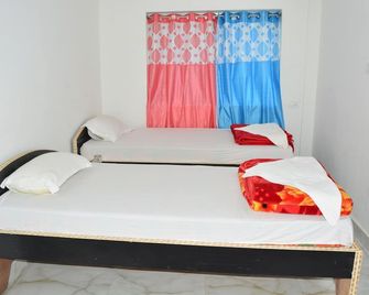 Hotel Greenland Palace Bodhgaya - Bodh Gaya - Habitación