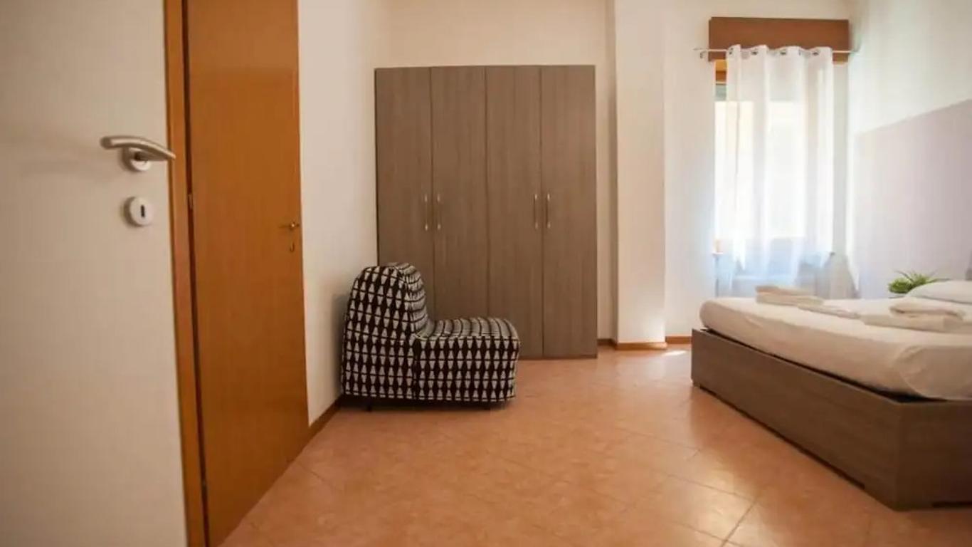 Italianflat - Rentroom Old Town - 200mt to Arena