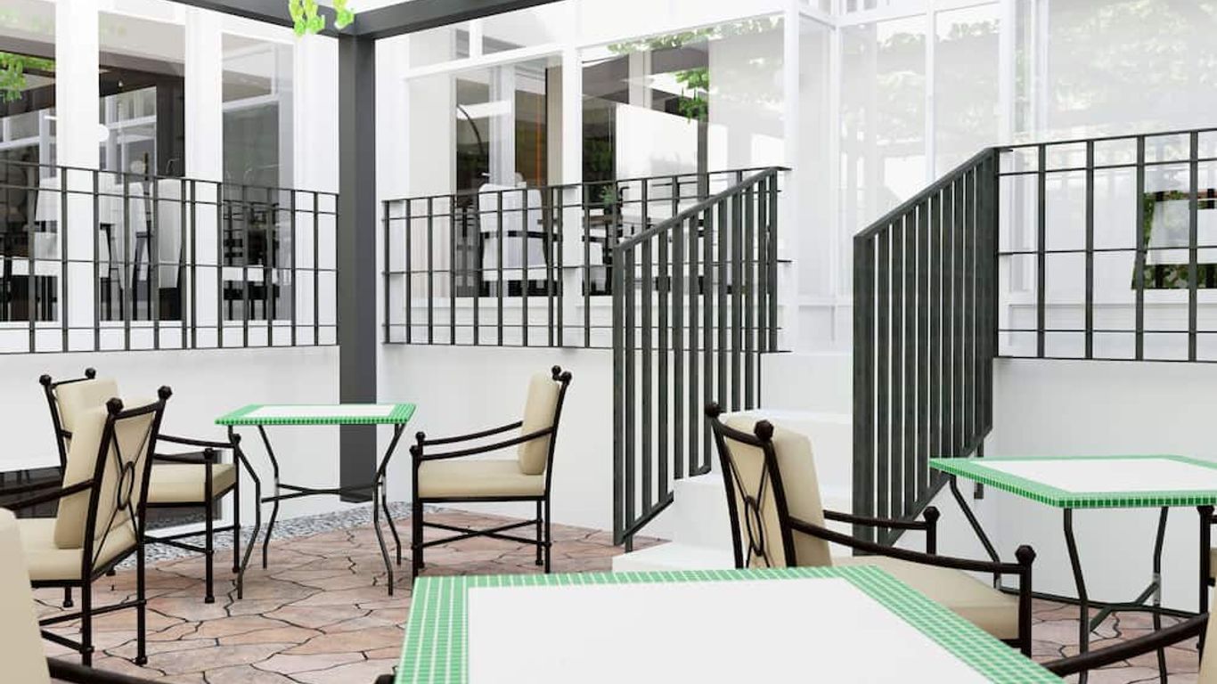 كلاسيك هوتل هاكيشير ماركت