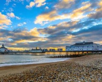 3 Queens Gardens Sea View Apartment - Eastbourne - Strand