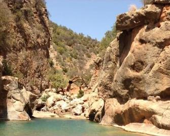 Maison d'hôtes tifrit-Paradise valley - Imouzzer Ida Ou Tanane - Pool