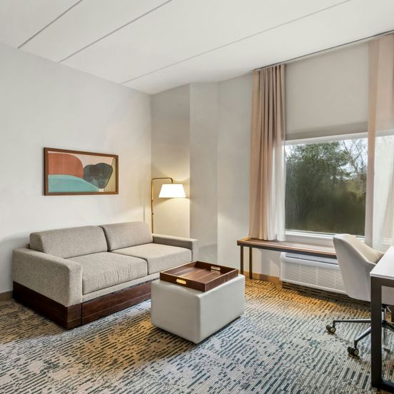 SpringHill Suites by Marriott Pittsburgh Airport image 1