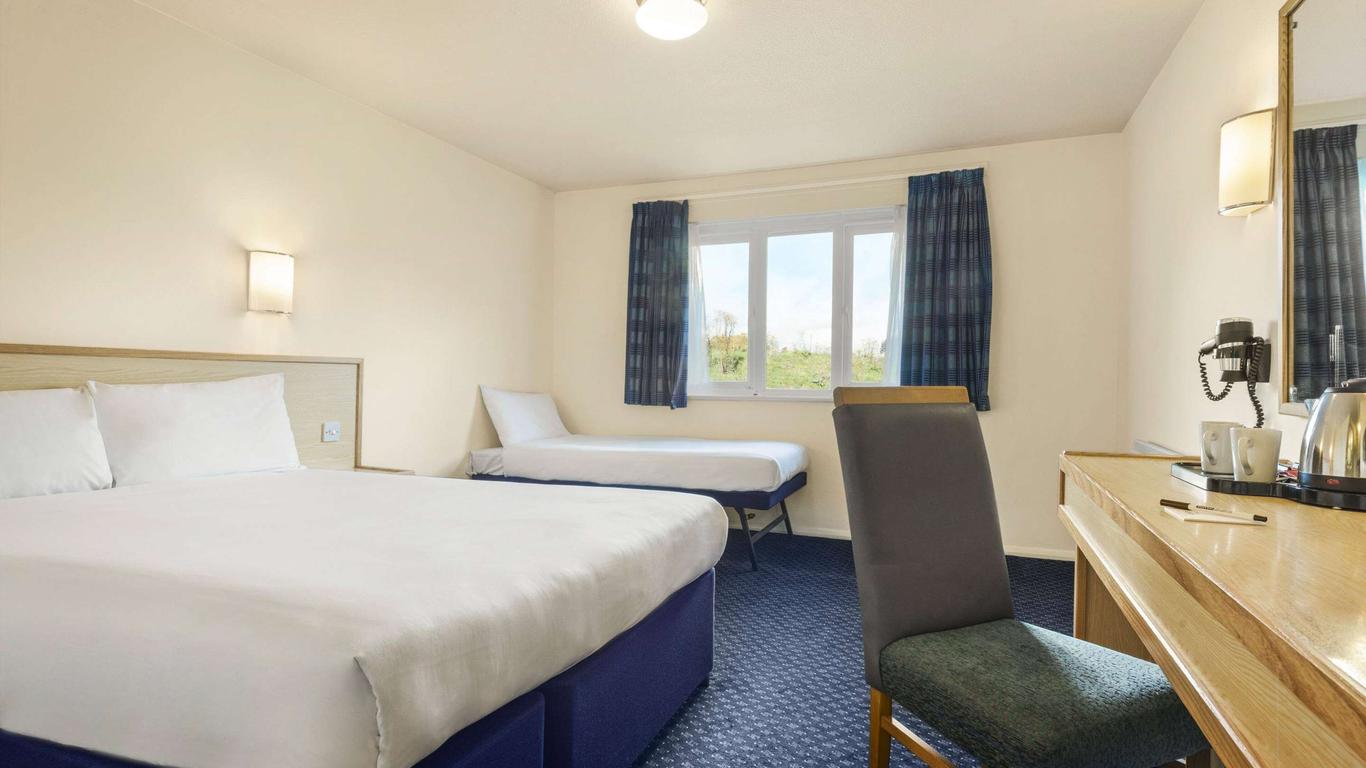 Days Inn by Wyndham Sutton Scotney North