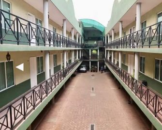Hotel Real Santa Rosa - Morelia - Flur
