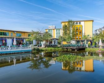 Contel Hotel Koblenz - קובלנץ - בניין