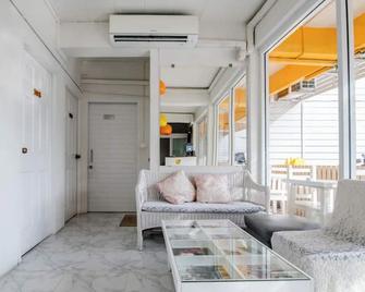 Take A Rest Donmuang Residence - Bangkok - Sala de estar