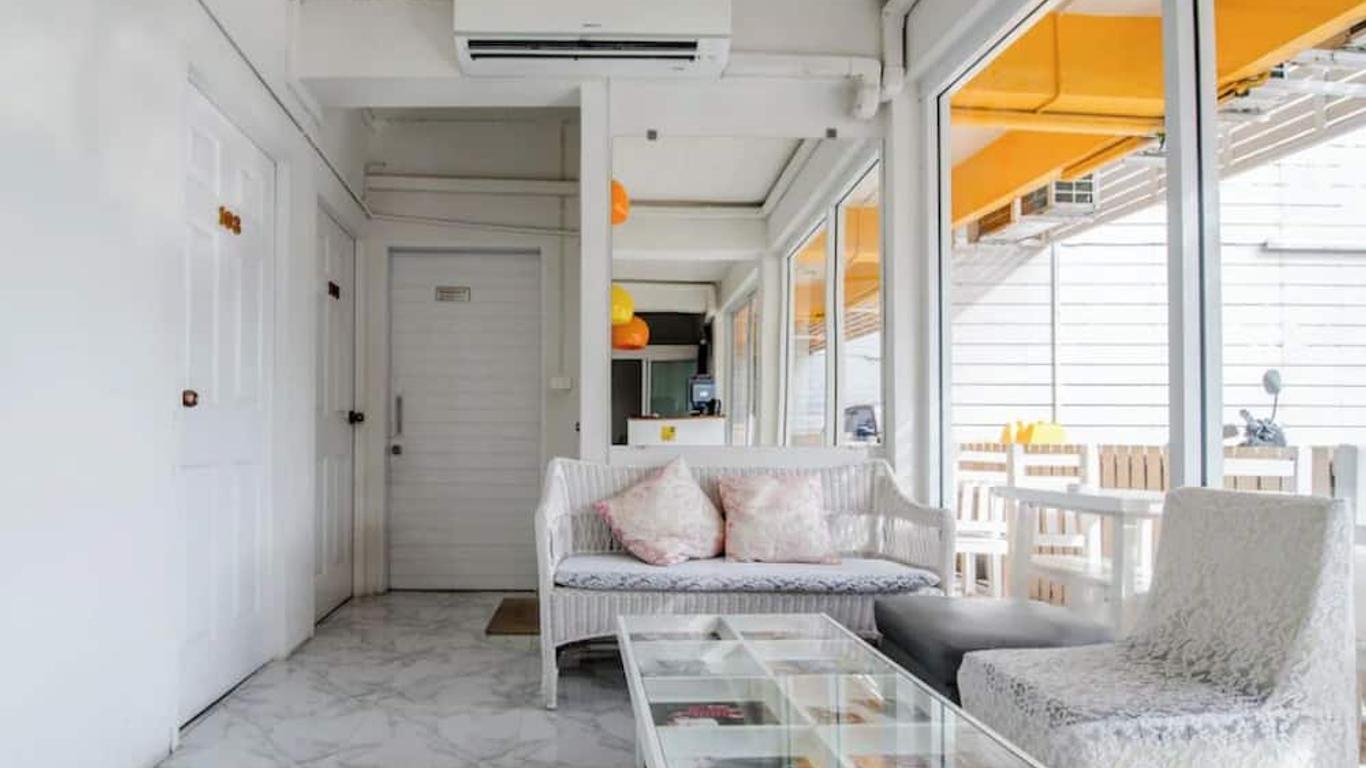 Take A Rest Donmuang Residence