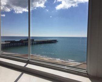 Seaspray Bed & Breakfast - Hastings