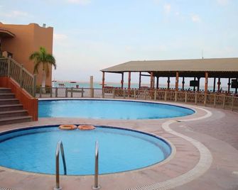 Al Ahlam Tourisim Resort - Yanbu - Πισίνα