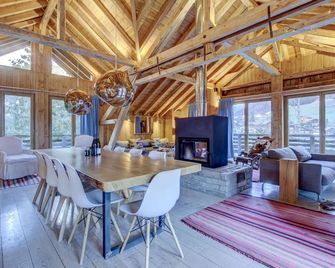 Auberge Duplex - Morzine - Eetruimte