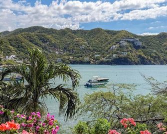 Hotel Bahia Taganga - Taganga - Vista del exterior