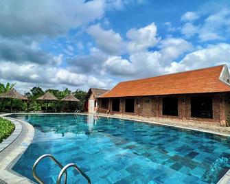 Hue Ecolodge - Hué - Piscina