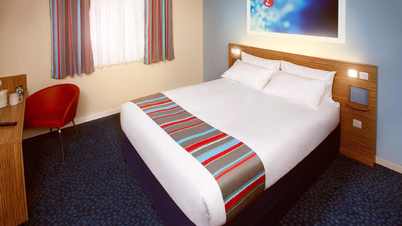 Travelodge Llanelli Cross Hands