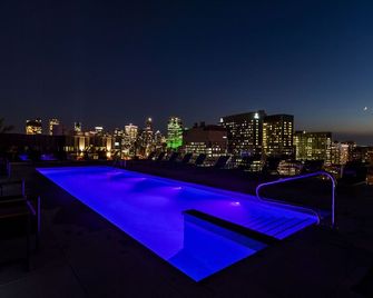 Hyatt Centric Ville-Marie Montreal - מונטריאול - בריכה