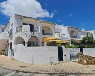 Apartment, sea view, terrace, 2 minutes to the beach, heating, WiFi - Lagos - Building