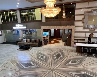 Hotel Grand Amba - Bilāspur - Lobby