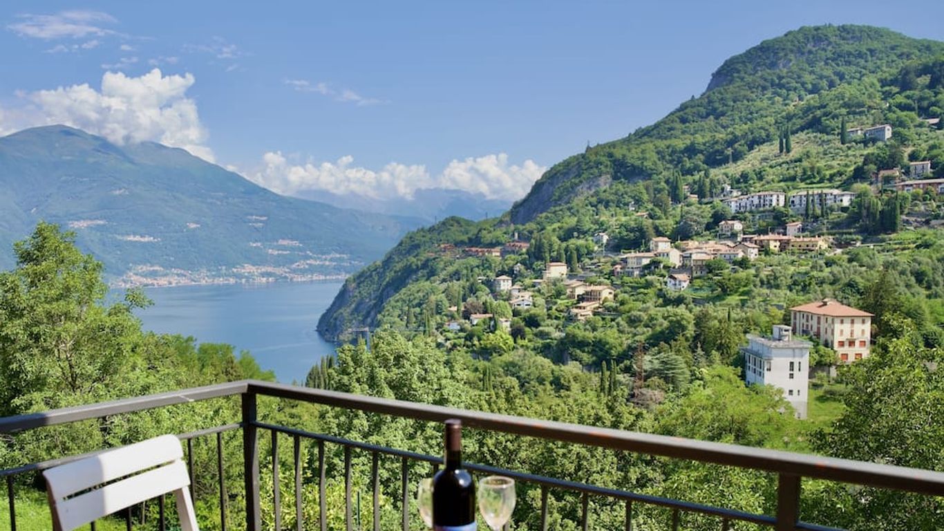 Hotel Diffuso Il Portichetto sulla collina a Vezio Perledo