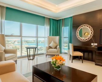 Ramada Hotel & Suites by Wyndham Amwaj Islands Manama - Muharraq - Soggiorno