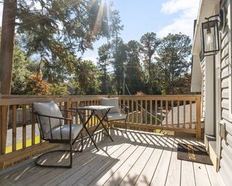 The Shire 255 C - The Slate Loft - Southern Pines - Balcony