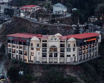 Lawrence Solitaire Resort, Mall road, Mussoorie - Mussoorie - Edificio