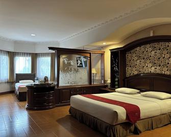 Hotel Pesona Bamboe Lembang - Lembang - Slaapkamer