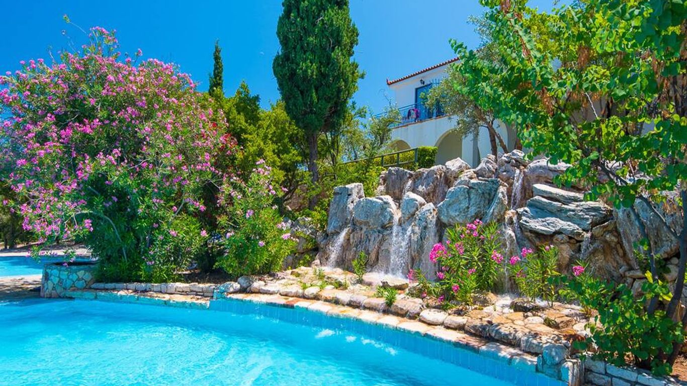 Sunrise Village Beach Hotel