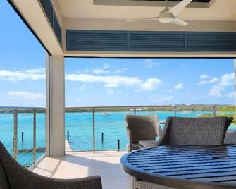 Three Bedroom Luxury Condo in Beautiful February Point - Georgetown - Balkon