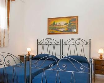 Affittacamere Room And Breakfast Antonuccio - Alessano - Ložnice