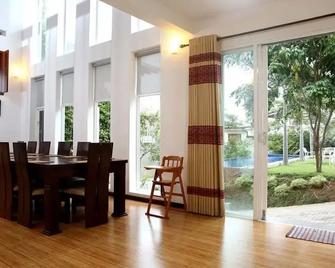 Colombo Center Point by City Hub - Colombo - Comedor