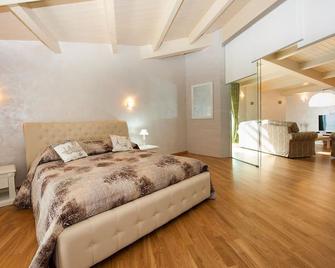 Jolie Bed And Breakfast - Pescara - Camera da letto