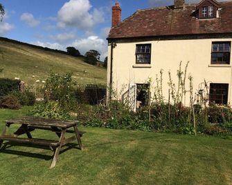 Belhuish Farmhouse - Wareham - Patio