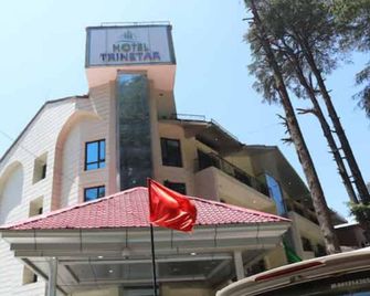 Hotel Trinetar Resorts Patnitop - Kud - Building