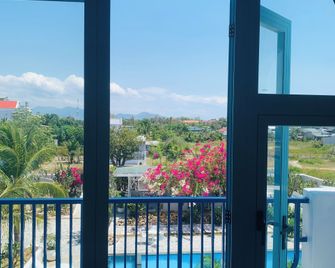 Santorini Villa Cam Ranh - Cam Ranh - Balcón