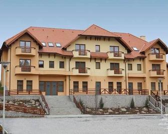 Pensiunea Heveder - Praid - Edificio