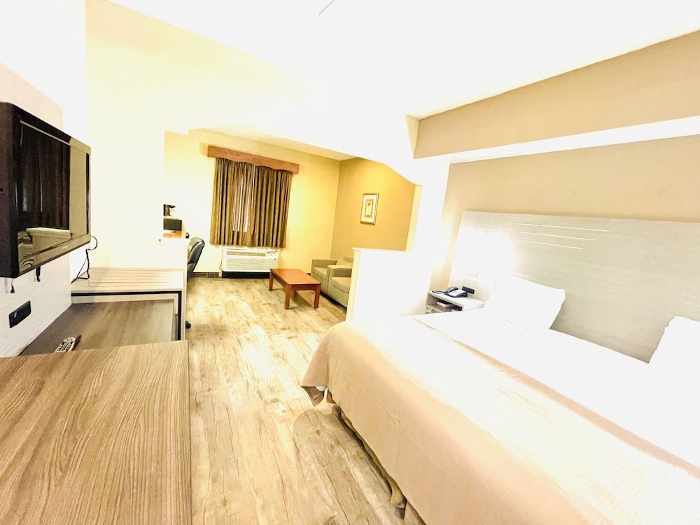 America's Best Inns Flowood - Flowood - Schlafzimmer