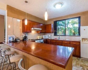 Breathtaking Views, Bicycle To Town - Cozumel - Kitchen