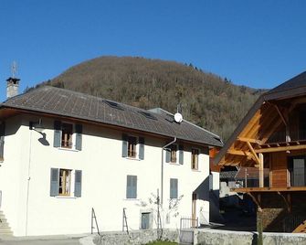 Stay in the Pays de Savoie - Le Banc Fleury - Lake Annecy and mountain areas - Faverges - Edificio