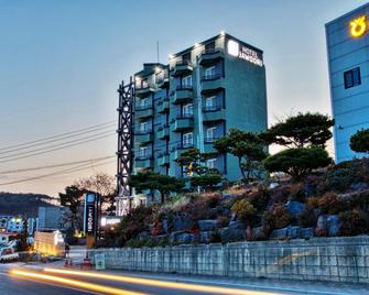 자우리 호텔 - 당진 - 건물