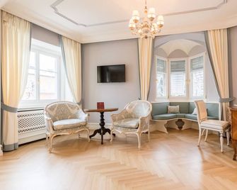 Hotel Elephant - Bressanone/Brixen - Olohuone