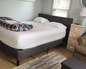 Trout Cabin - Fremont, Wi - Fremont - Bedroom
